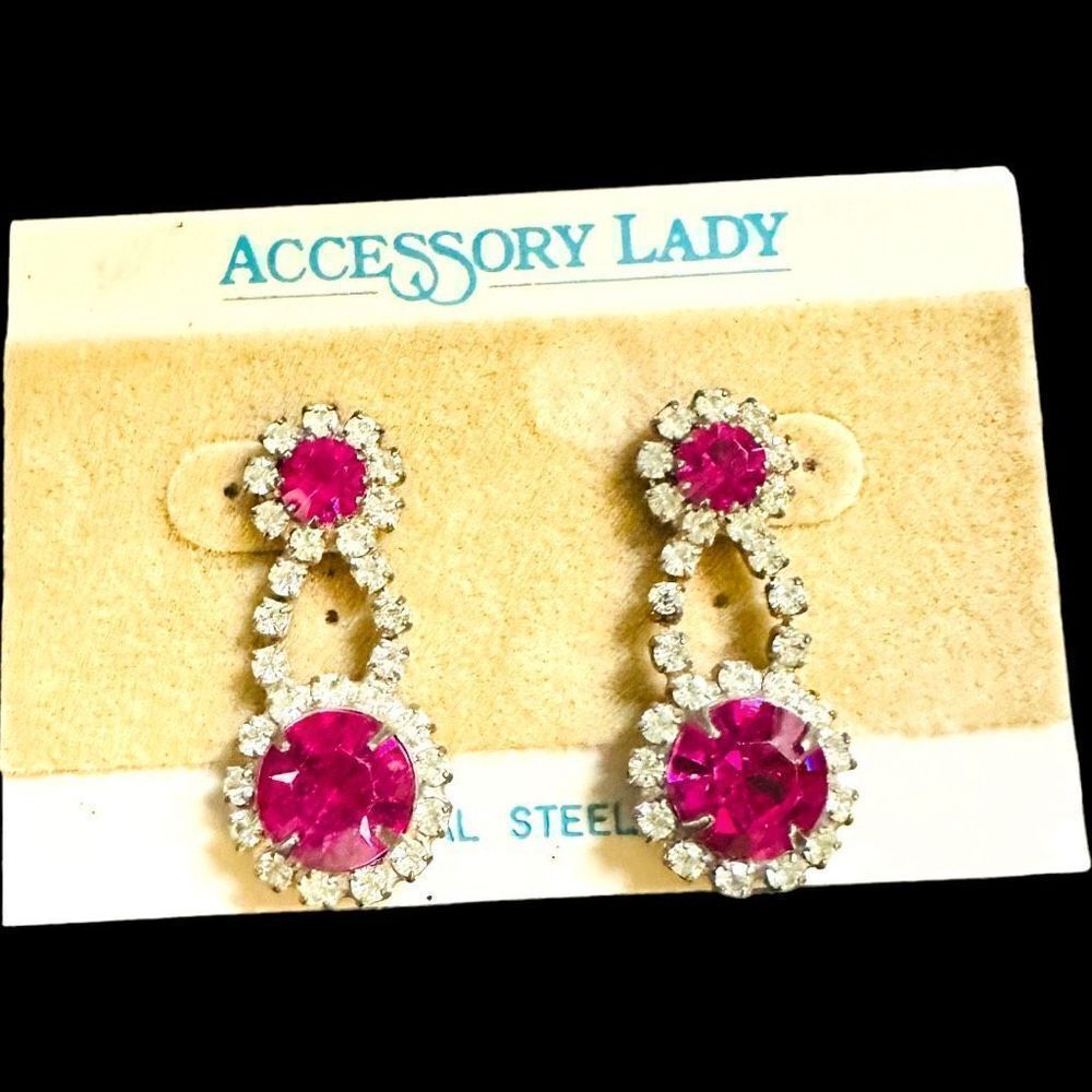 Accessory Lady Deadstock Vintage Fuchsia Pink Rhinestone Dangle Earrings